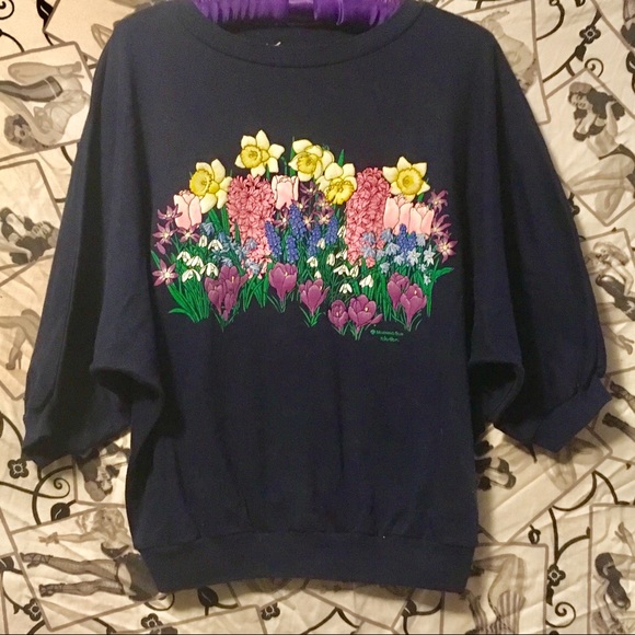 Vintage Tops - True Vintage Sweatshirt